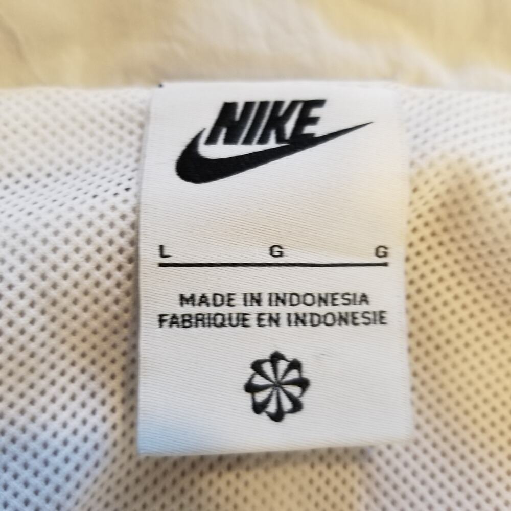 Nike Sportswear Women's Essential Woven Zip Front Jacket White Black L Large - Picture 4 of 9